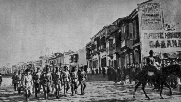 İşgalci Yunan Türkleri camilere doldurup yaktı! İşte CHP'nin görmediği Yunan vahşeti - 9