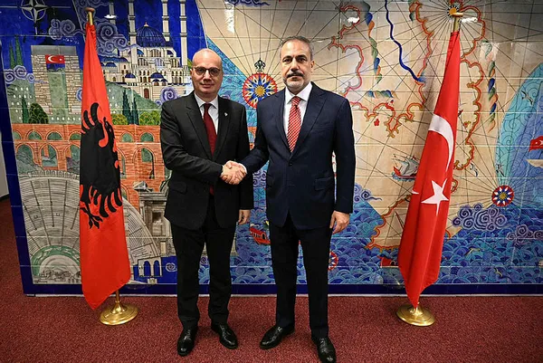 bakan-hakan-fidan-blinken-ile-gorustu-gundem-gazze-ve-isvec-1701180843097.jpg Bakan Hakan Fidan'dan peş peşe kritik görüşmeler! Gündem: NATO ve Gazze'deki insani durum... - 5