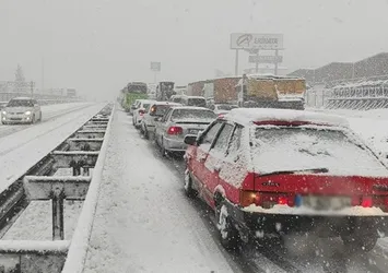Son dakika | Sürücüler dikkat! D-100 karayolunda ulaşım yeniden sağlandı