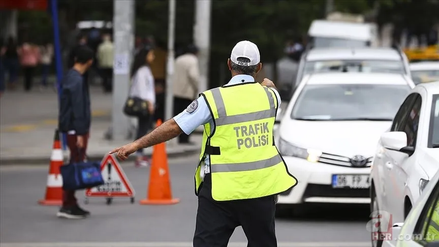 Trafikte hata yapan yandı! Uzman uyardı: 2026’da hangi ceza ne kadar olacak? Drift, kırmızı ışık, telefon… 7