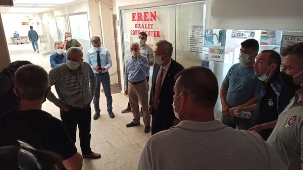 Zabıta memuru dinlenme odasında göğsünden vurulmuş halde ölü bulundu - 1