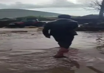 Ardahan'da sağanak sele neden oldu