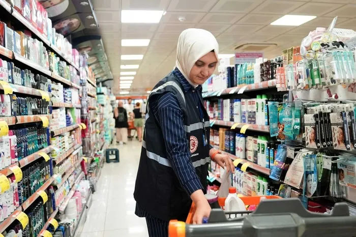 domuz-eti-tirnakli-sakatat-ticaret-bakanligi-ceza-yagdirdi-1754731701685.jpeg Tarım ve Orman Bakanlığınca ekiplerin denetimleri devam ediyor (AHABER ARŞİV)