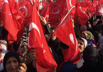 Mehmetçiğe 7’den 70’e destek