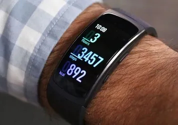 Samsung Gear Fit2 artık Türkiye’de