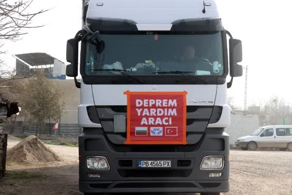 Yüzyılın depreminde dünya Türkiye için ayakta! TIR'lar dolusu yeni yardımlar - 1
