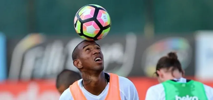 Talisca izinli gününde bile çalışıyor