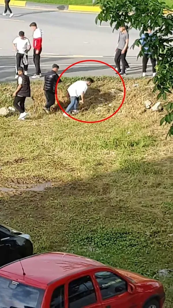 1685954246805.jpg Bellerinde bıçak ellerinde taş! İstediklerini alamayınca olanlar oldu... - 1