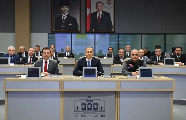 İstanbul kar yağışına hazır! Vali Ali Yerlikaya’dan önemli açıklama