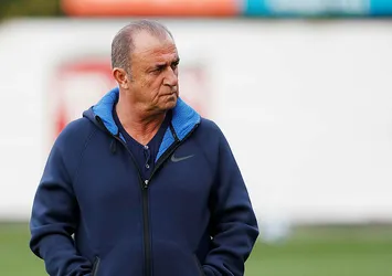 Terim 3 yıldızın biletini kesti