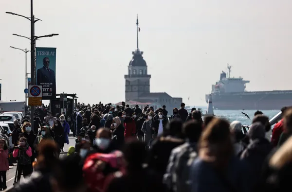 İstanbul’daki vakaların yarısında ortaya çıktı: Seyahat yasağı masada!