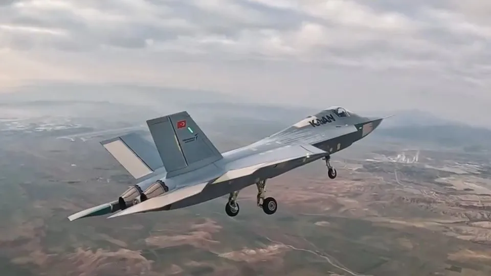 Milli muharip uçağı KAAN’dan yeni görüntü: 10 numara devrim yaptınız