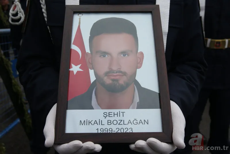 Teröristlerin aracını gasp edip, katlettiği veteriner hekim Mikail Bozlağan'a acı veda! Şehit babaya son bakış 21