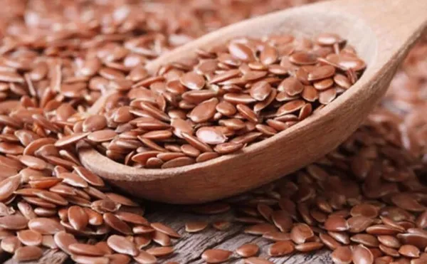 İbn-i Sina’nın şifa reçetesinde yazıyor! Geçmeyen öksürüğe 1 kaşıkla çözüm! İkisini birlikte yerseniz...