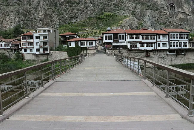 amasya-valisi-masatli-tam-kapanmada-koronavirus-vaka-sayilari-yuzde-50-azaldi-1620824446491.jpg Amasya Valisi Masatlı: Tam kapanmada koronavirüs vaka sayıları yüzde 50 azaldı - 3