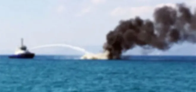 Adalar açıklarında yat yangını