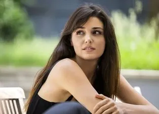 Hande Erçel'in estetiksiz halini görenler tanıyamadı! Adeta bambaşka biri