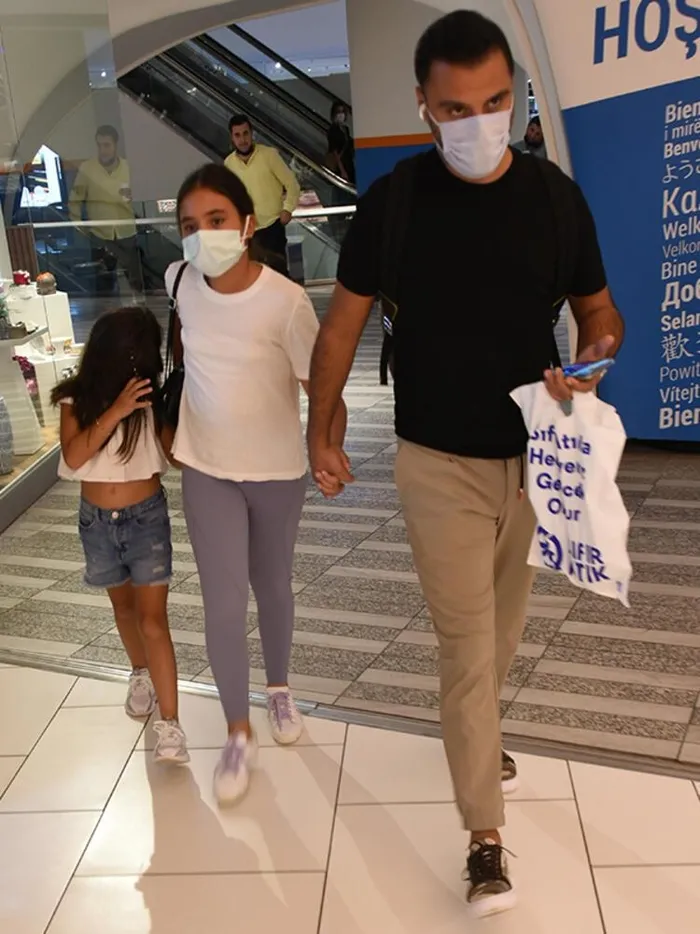 Kardeşi Selçuk Tektaş'ı kaybeden Alişan yeğenlerine babalık ediyor! Ellerini hiç bırakmadı - 1