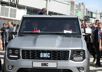 Başkan Erdoğan, yerli pikap aracı kullandı