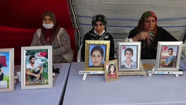 evlat-nobeti-tutan-baba-demir-cocuklarimizi-almadan-buradan-gitmeyecegiz-1632054049411.jpg Evlat nöbeti tutan baba Demir: Çocuklarımızı almadan buradan gitmeyeceğiz - 2