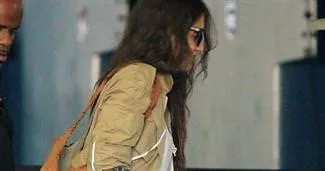 Katie Holmes trafik kazası geçirdi