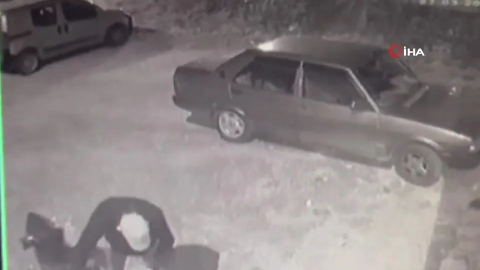 Motosiklet hırsızlığı kamerada!