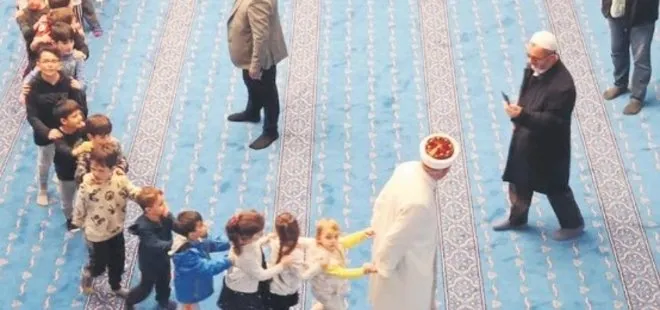 Filistinli güzel Bella Hadid’in paylaşımı oldukça dikkat çekti! O camiye hediye yağıyor