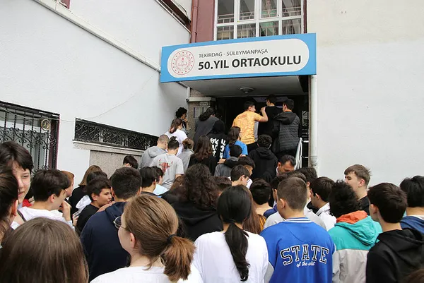 Son dakika | LGS sınavı başladı! Yüzbinlerce genç ter döküyor - 2