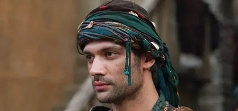 Barbaroslar İlyas ölüyor mu? İlyas Reis diziden ayrılıyor mu? Caner Topçu kimdir, kaç yaşında?