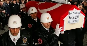 İzmir şehitlerimizin ismi okullarda yaşatılacak