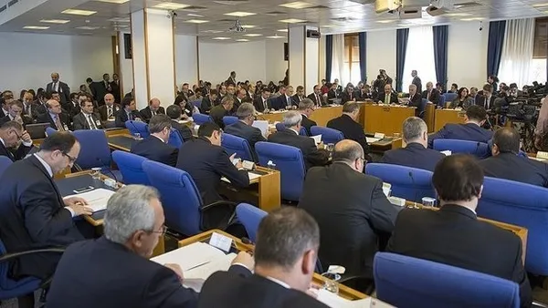 1688784082083.jpg Memur maaşı ve emekli aylıklarını arttıran düzenlemeyi de içeren teklif Bütçe Komisyonu'nda kabul edildi - 6