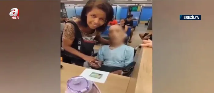 Ölü amcasını kredi için bankaya götürdü! Gerçek polisin gelmesi ile ortaya çıktı