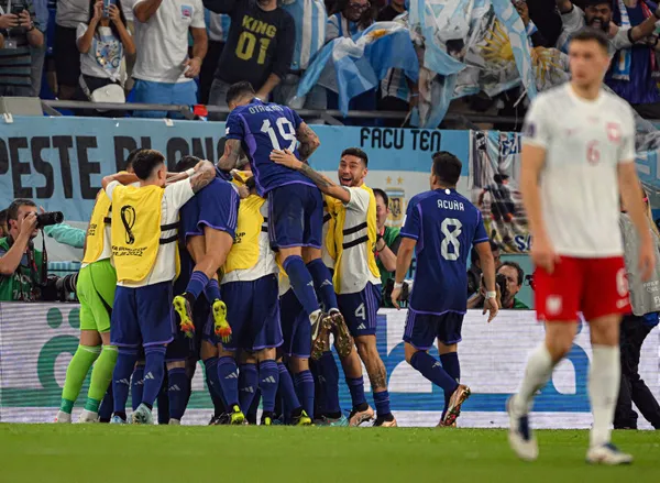 Arjantin Messi’nin penaltı kaçırdığı maçta turladı