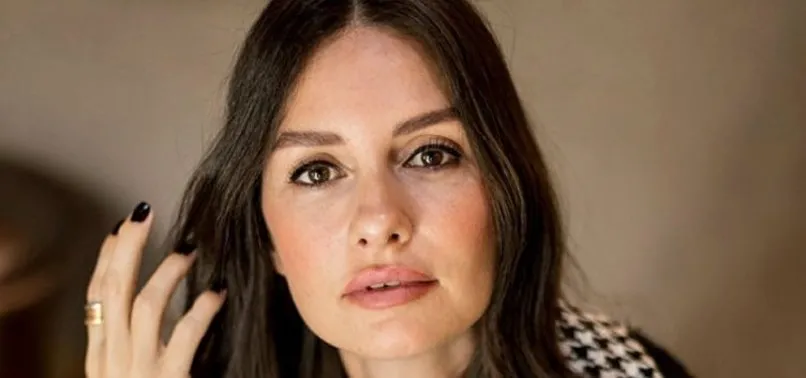 Yasemin Ergene Ozilhan Kiyma Gibi Ceket A Haber Son Dakika Magazin Haberleri
