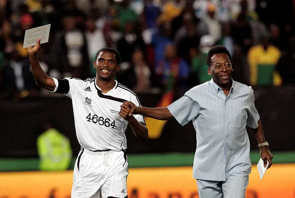 Son dakika: Brezilyalı futbol efsanesi Pele hayatını kaybetti