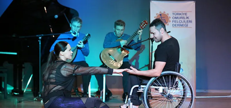 Ebru Şallı engelli dansçılarla dans etti