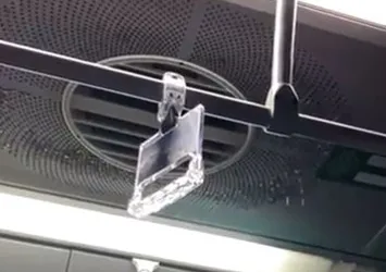 İstanbul'da metrobüslerin tavanlarından su akıyor! Sağanak yağış sonrası İBB'nin utanç görüntüleri...