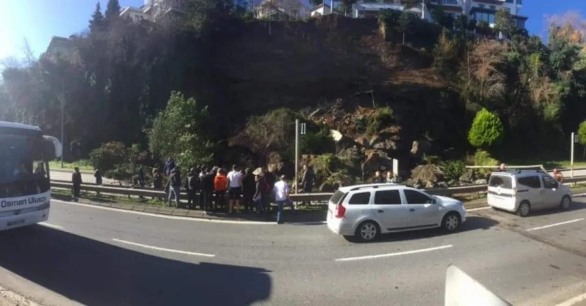 Karadeniz Sahil Yolu'nda heyelan