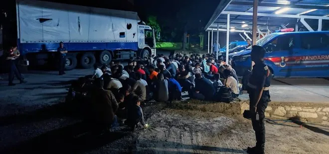 Muğla’da kamyonun kasasında 111 düzensiz göçmen yakalandı