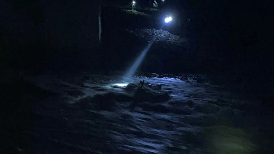 Giresun'da sel felaketi! Jandarma aracı suya gömüldü