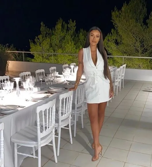 Pekmezboz In Bu Instagram Fotografini Gor 275 Begenme Balcony Home Fashion Home Deco