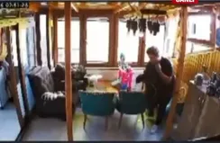 Tuğberk neden camı kırarak eve girdi?