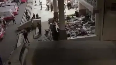 Vampirler kana doymadı! Katil İsrail Kudüs Hastanesi çevresini bombaladı