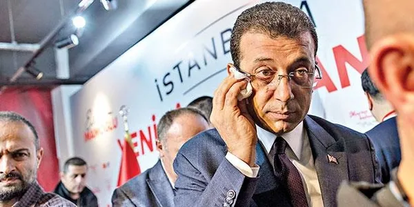 Ekrem İmamoğlu köşeye sıkıştı! ’Büyükelçiyle balık zirvesi’ni soran genci azarladı