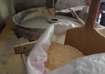 Asırlık değirmenler zamana yenik düşüyor