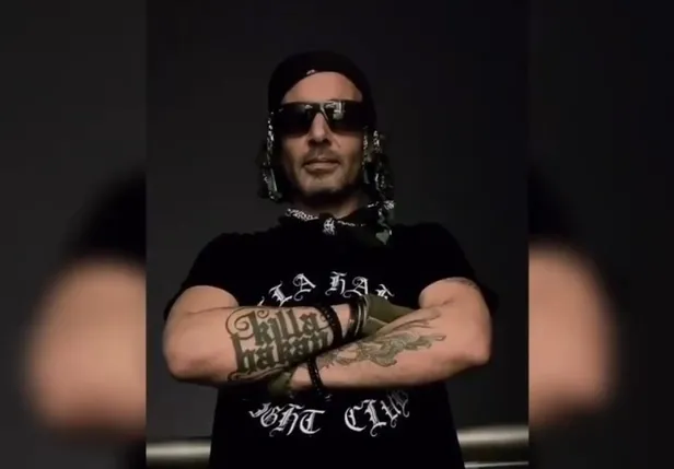 killa-hakan-oldu-mu-son-dakika-killa-hakana-ne-oldu-saglik-durumu-nasil-hastaligi-nedir-neden-yogun-bakima-kal-1654331295067.jpg Killa Hakan öldü mü son dakika! Killa Hakan'a ne oldu, sağlık durumu nasıl, hastalığı nedir, neden yoğun bakıma kaldırıldı? - 4