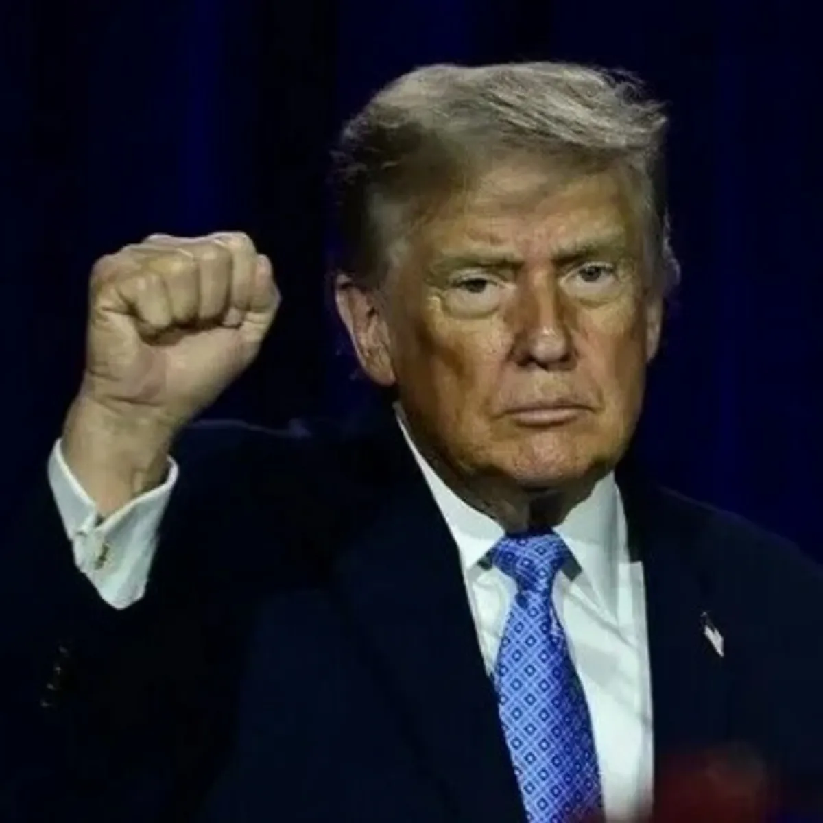 ABD lideri Trump: İran tamamen çöküyor