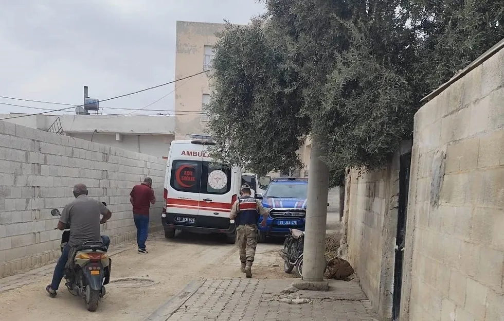 Şanlıurfa Suruç'ta vahşet dolu soygun: Dilenci kılığındaki 4 kadın ev sahibini bıçaklayıp sandalyeye bağladı - 2