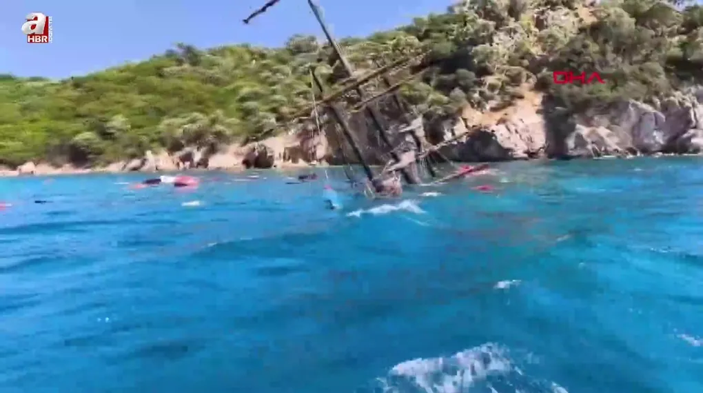 Muğla'nın Marmaris ilçesinde tur teknesi battı