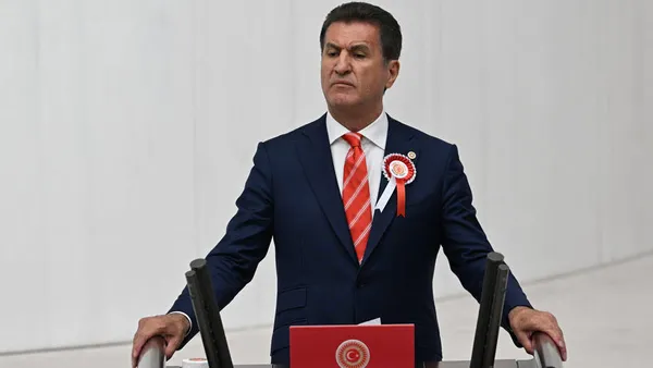 chp-kulisleri-yangin-yeri-imamoglu-israr-ederse-bay-kemal-biletini-kesecek-yerine-dusunulen-isim-mustafa-sarig-1686264151432.jpg CHP kulisleri yangın yeri! İmamoğlu ısrar ederse Bay Kemal biletini kesecek! Yerine düşünülen isim Mustafa Sarıgül iddiaları... - 6